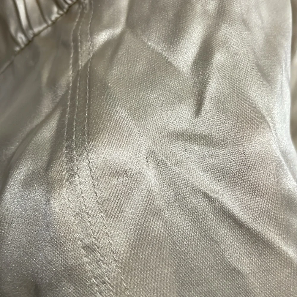 💖 NWT Reformation 100% Silk Roe Puff Sleeve Shirred Blouse in Champagne Gold